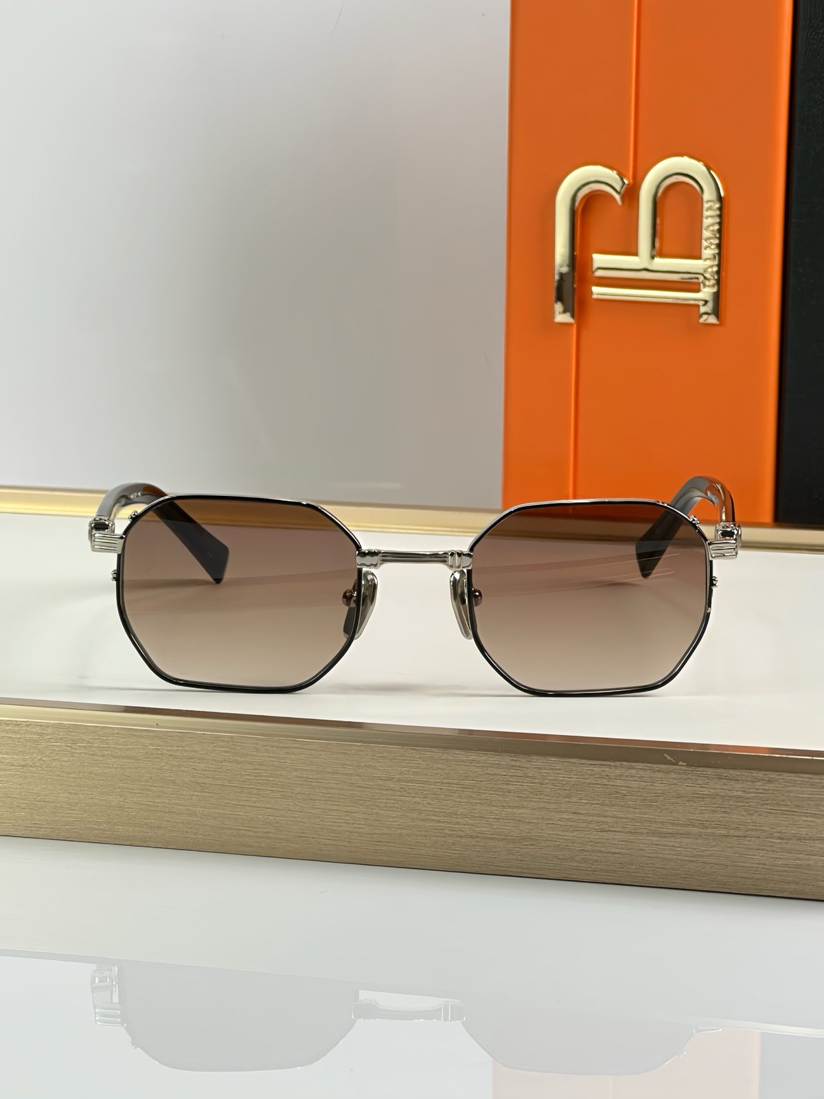 Saint-Jean II Hexagonal Metal Sunglasses