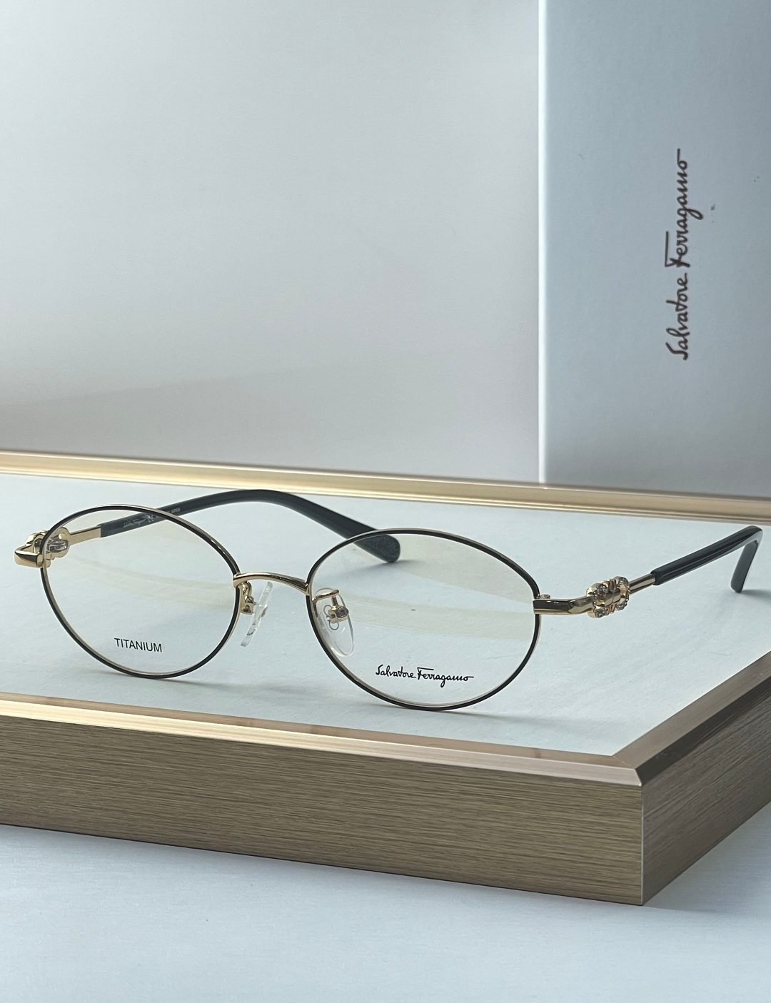 Salvatore Ferragamo Round Eyeglasses