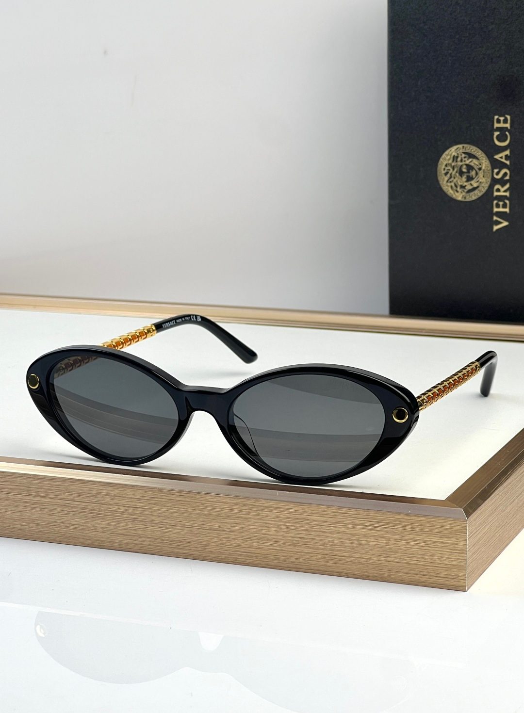 Versace Oval Cat-Eye Sunglasses Black