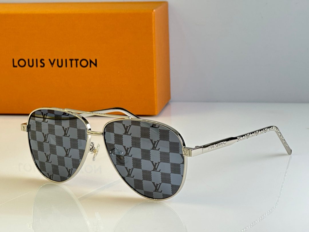 Louis Vuitton Damier Aviator Sunglasses