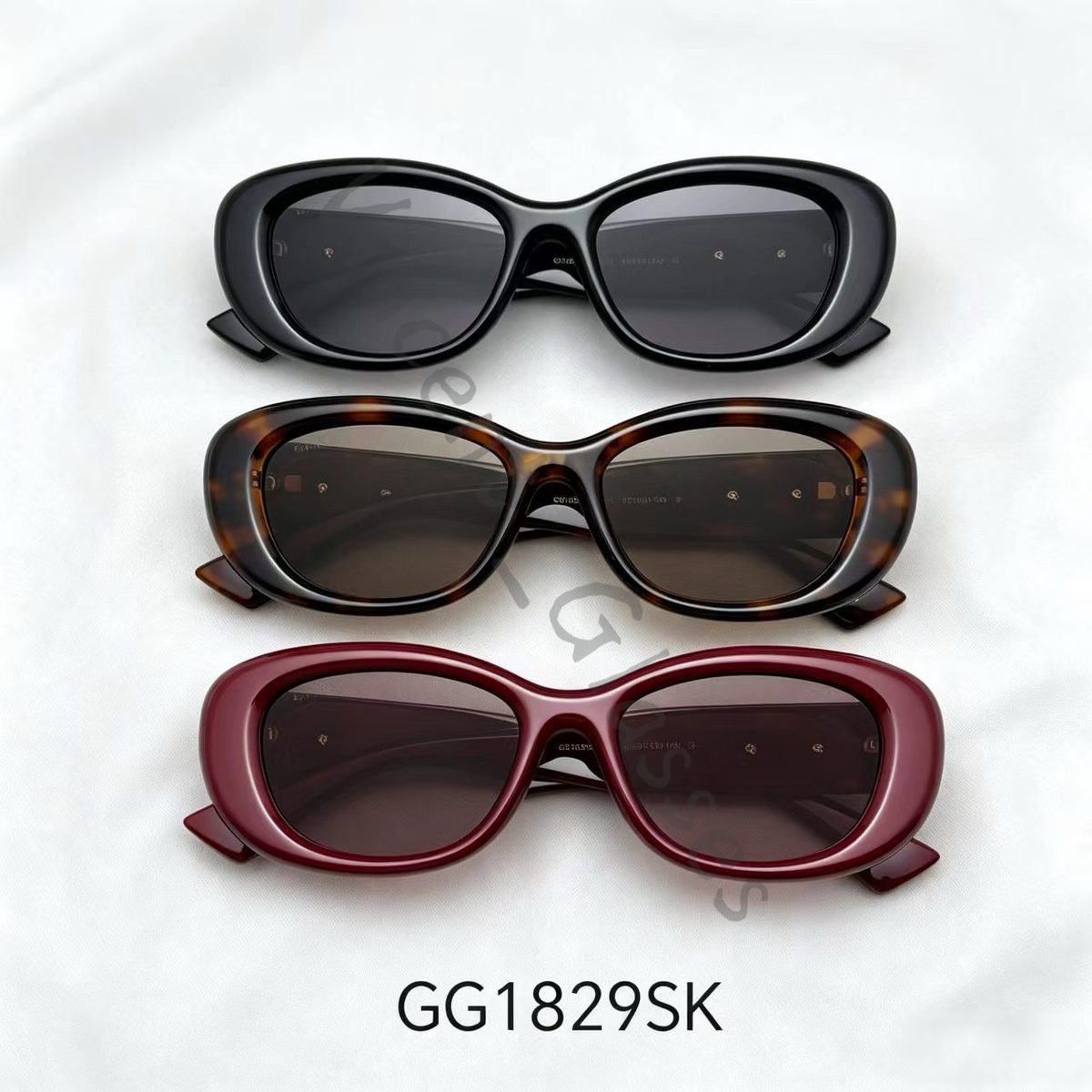 Gucci GG Oval Sunglasses