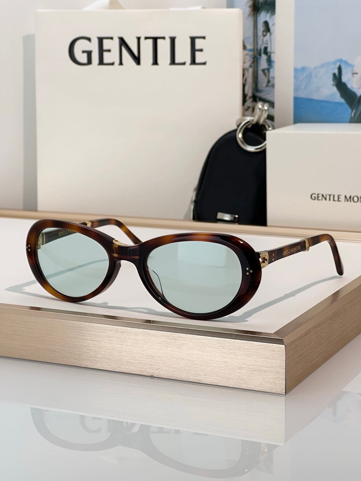 Gentle Monster Oval Sunglasses