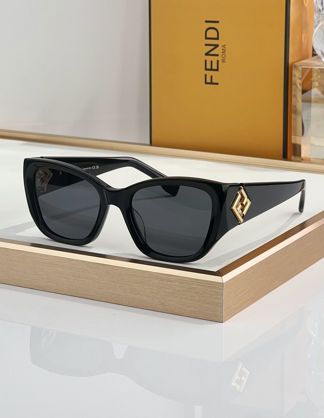 Fendi FF Logo Square Sunglasses