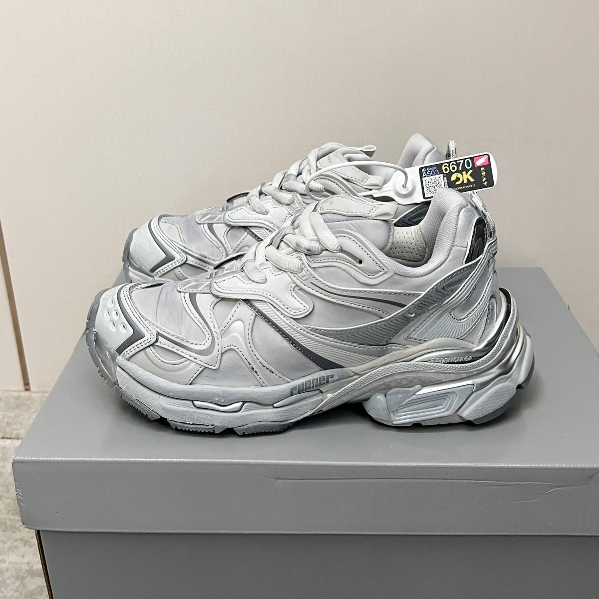 Balenciaga 6670 2K White Chunky Sneakers