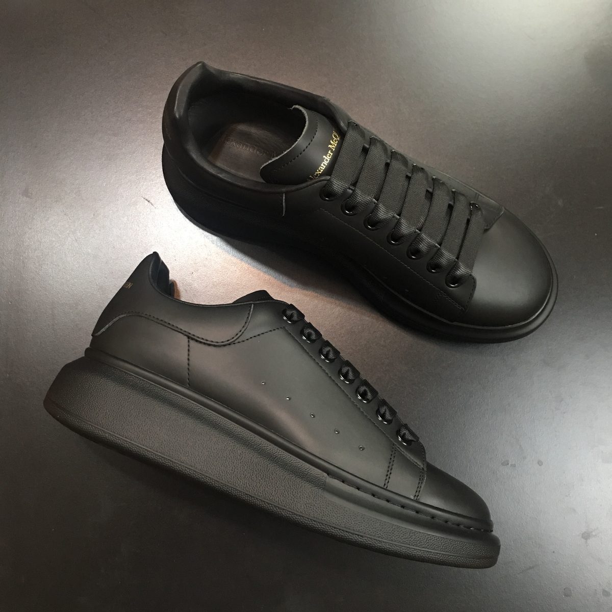 Alexander McQueen Oversized Sneaker Black