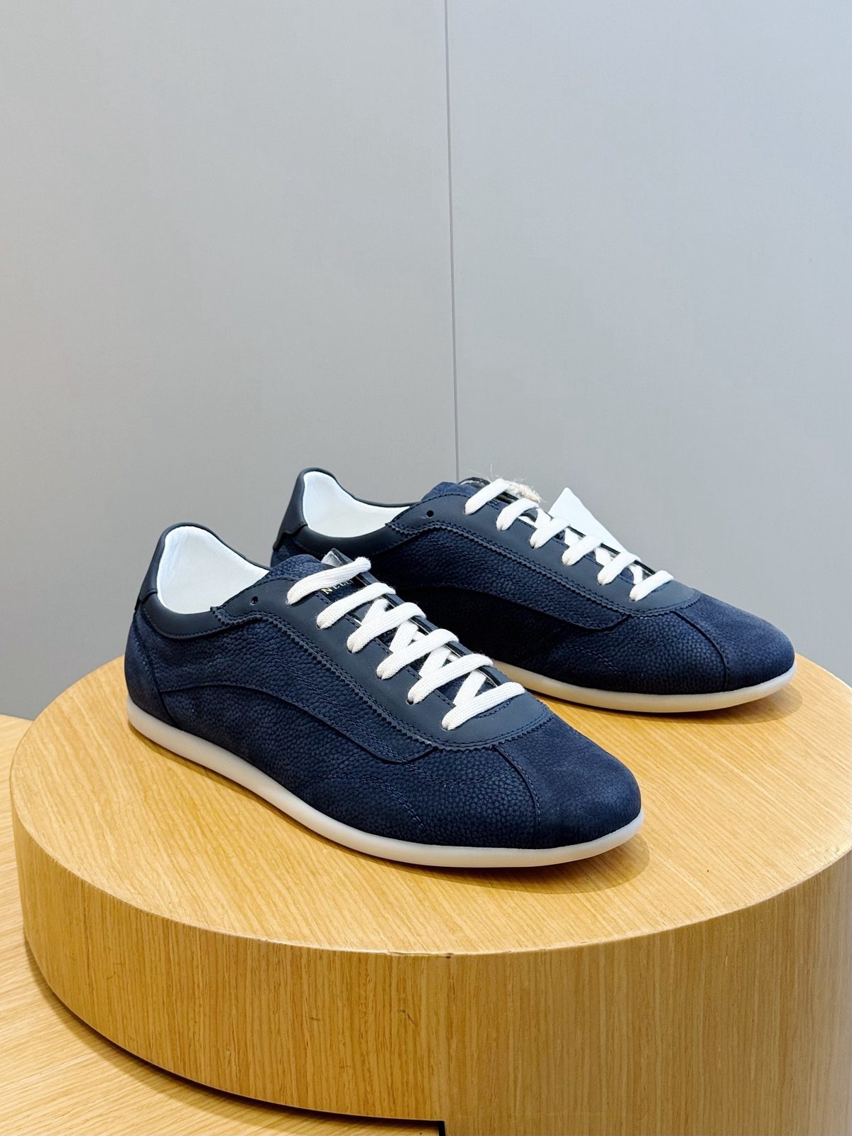 Brunello Cucinelli Leather Sneaker Navy White
