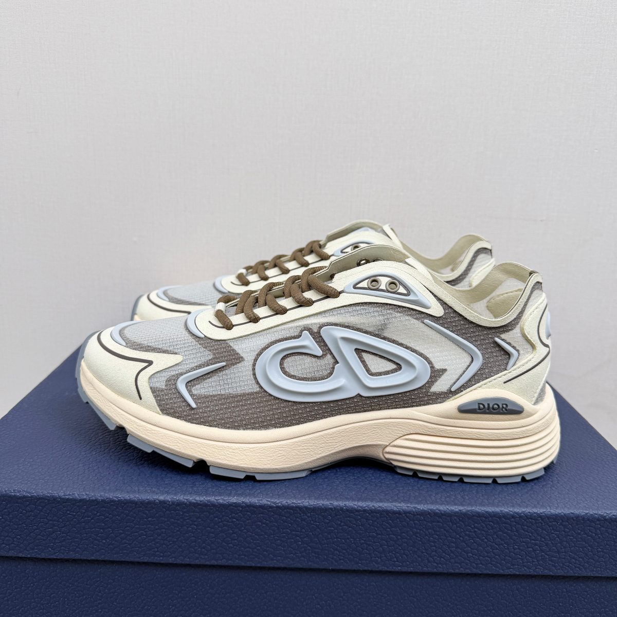 Dior B30 Chunky Sneaker Cream