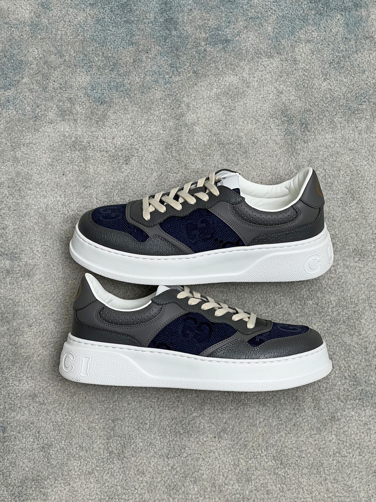 Gucci GG Canvas Low-Top Sneakers