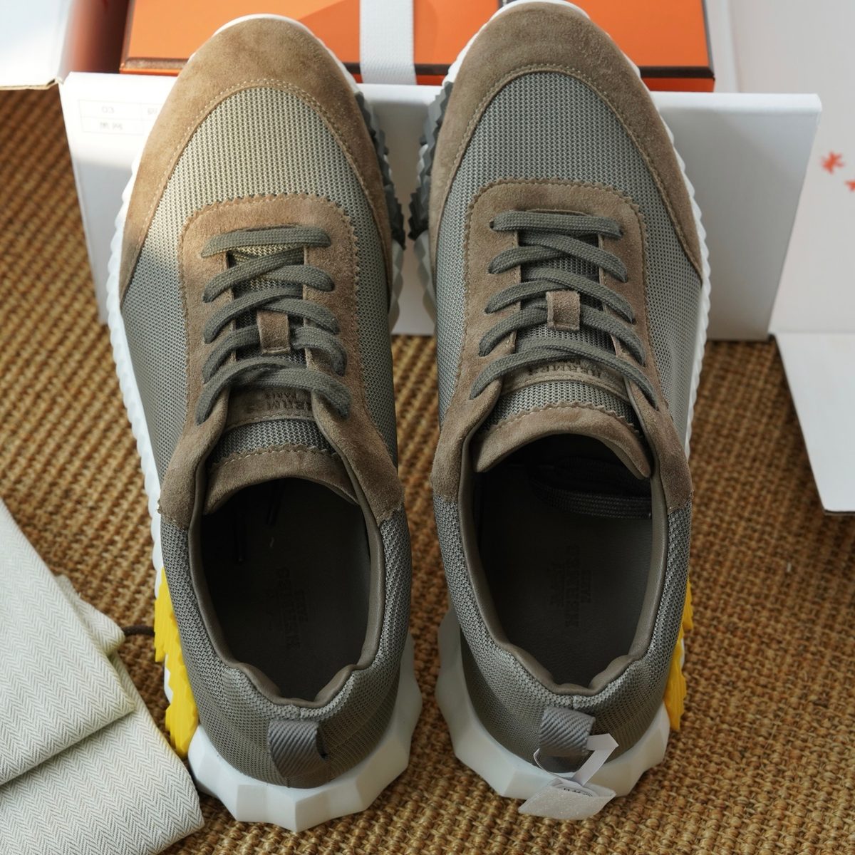 Hermès Bouncing Sneaker Beige Grey