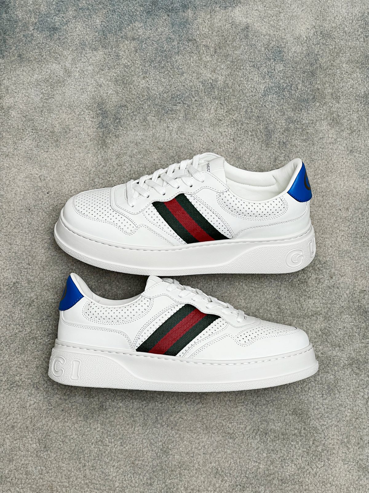Gucci GG Supreme Court Sneaker White Red Green Blue