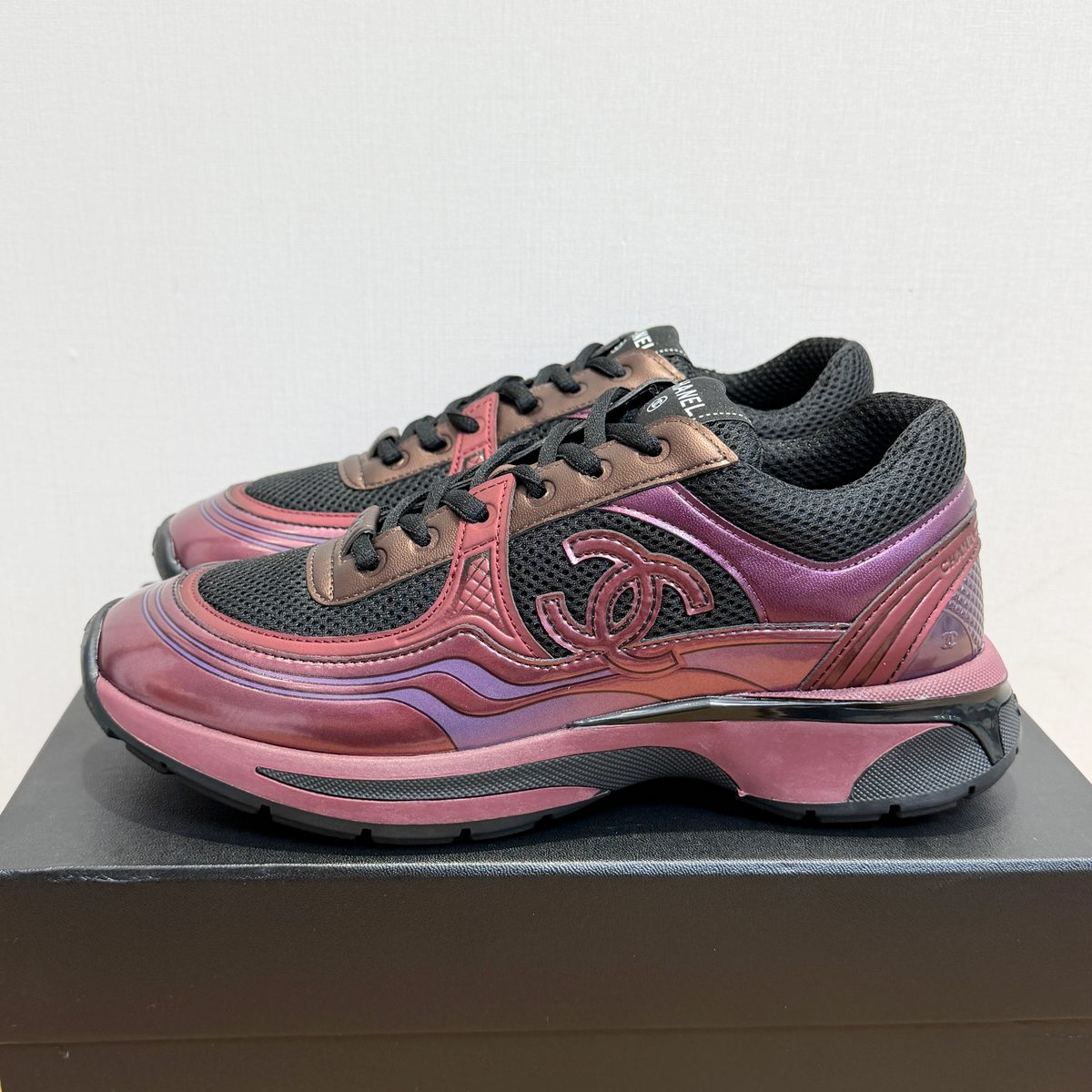 Chanel CC Sneaker Pink/Black/Brown