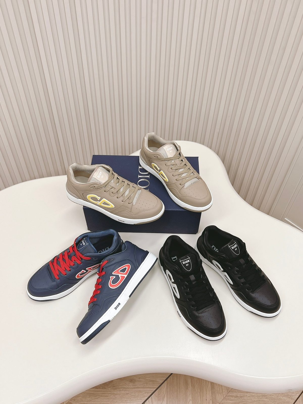 Dior B713 Leather Low-Top Sneakers