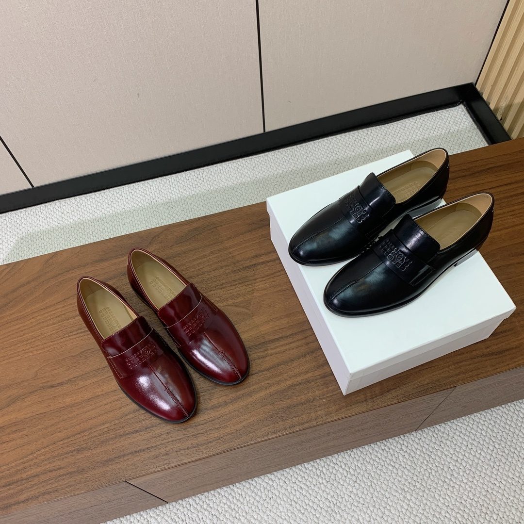 Gucci Brixton Leather Loafer