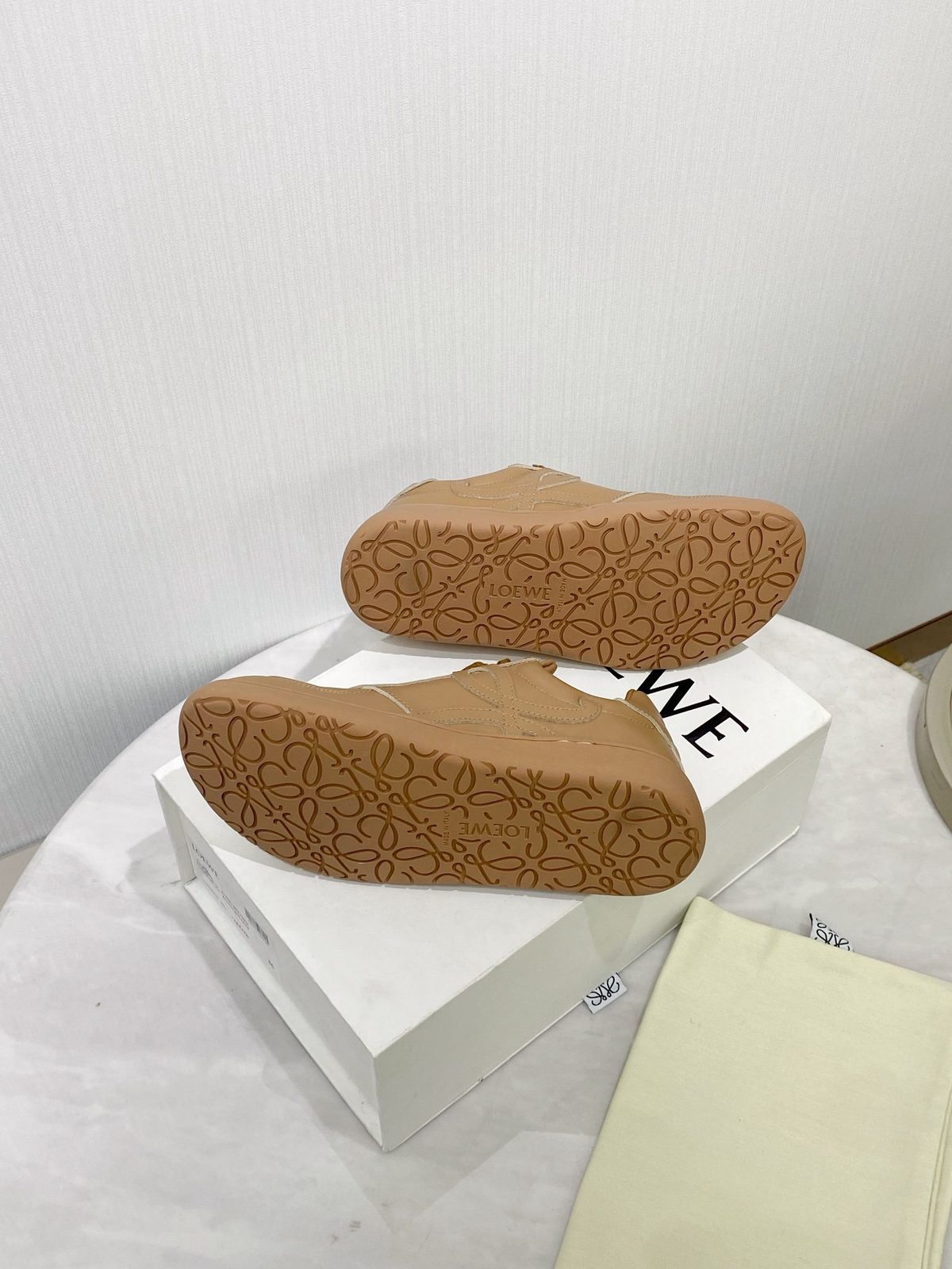 Loewe Sneaker Tan/Camel