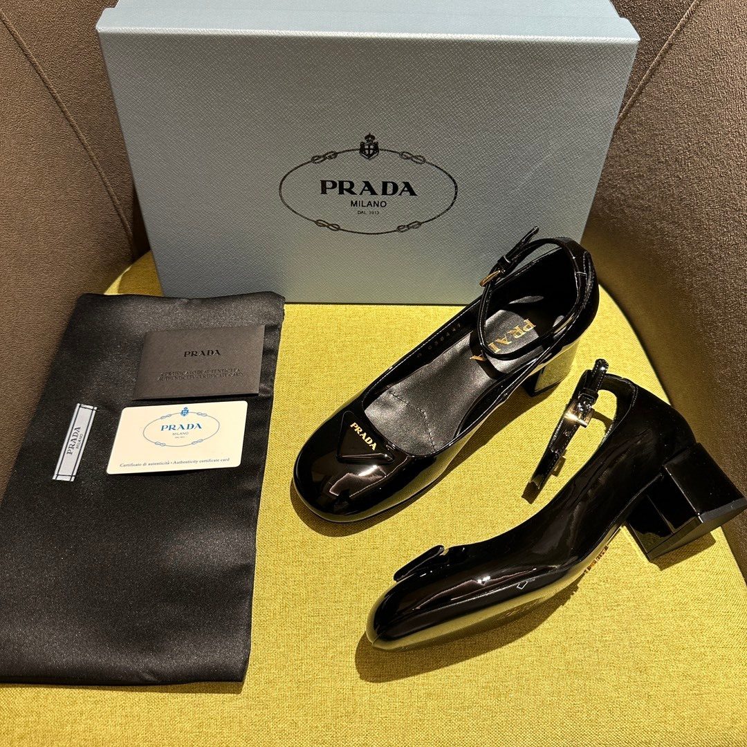 Prada Patent Leather Block Heel Mary Jane Shoes