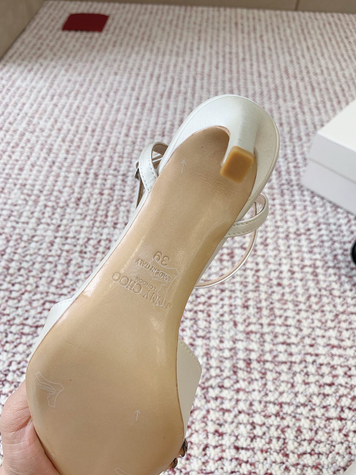 Giorgio Armolo White Leather Ankle Strap Heels