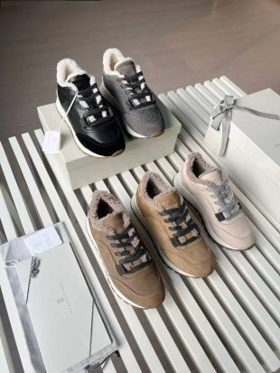 Children's Sherpa-Lined Hiking Sneakers