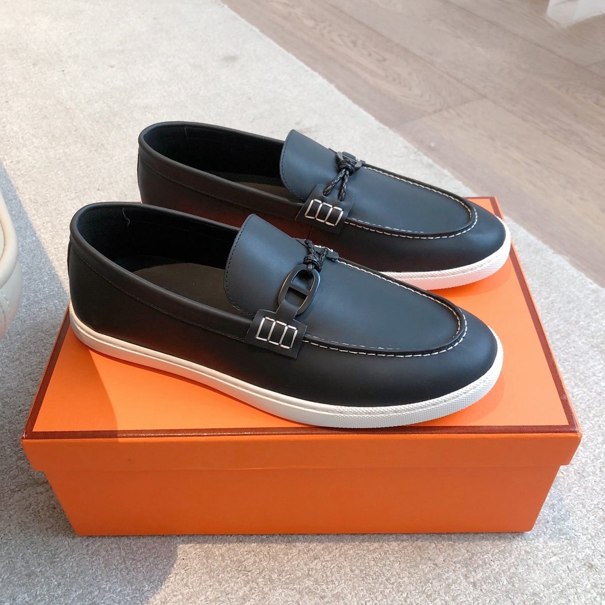 Hermès Horsebit Black Leather Loafers