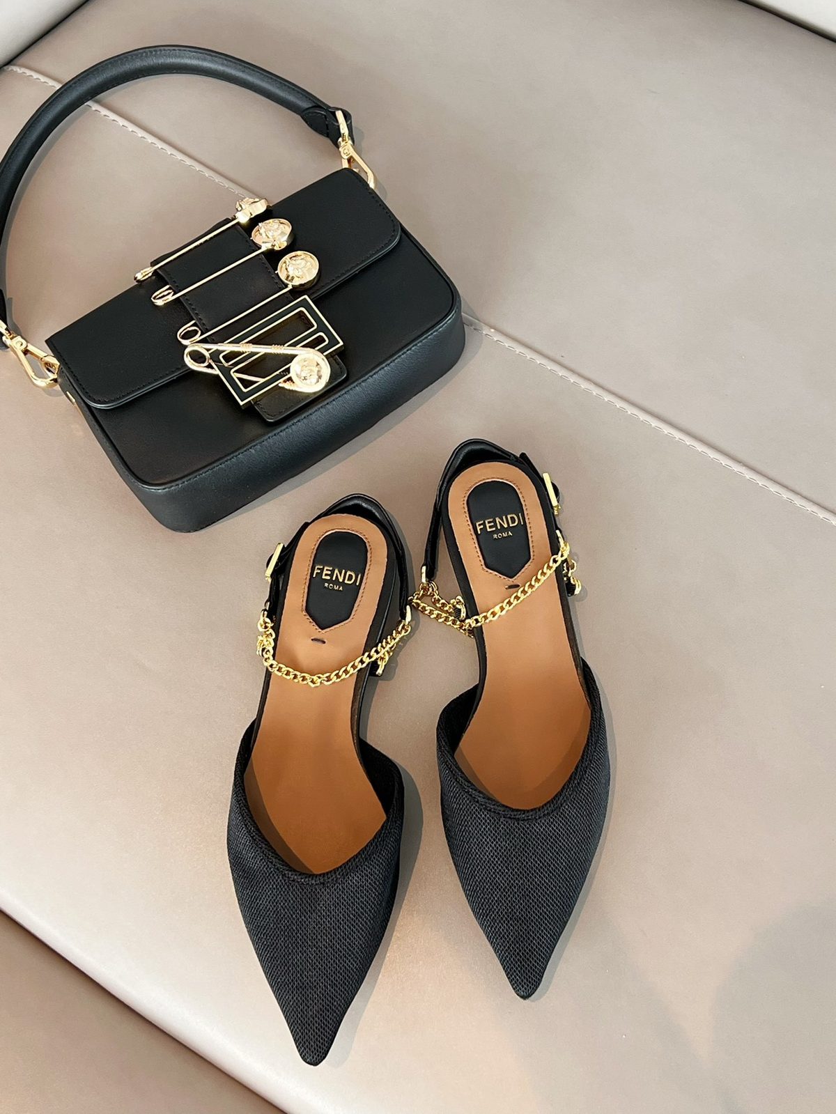 Fendi Baguette Bag with Chain Hardware