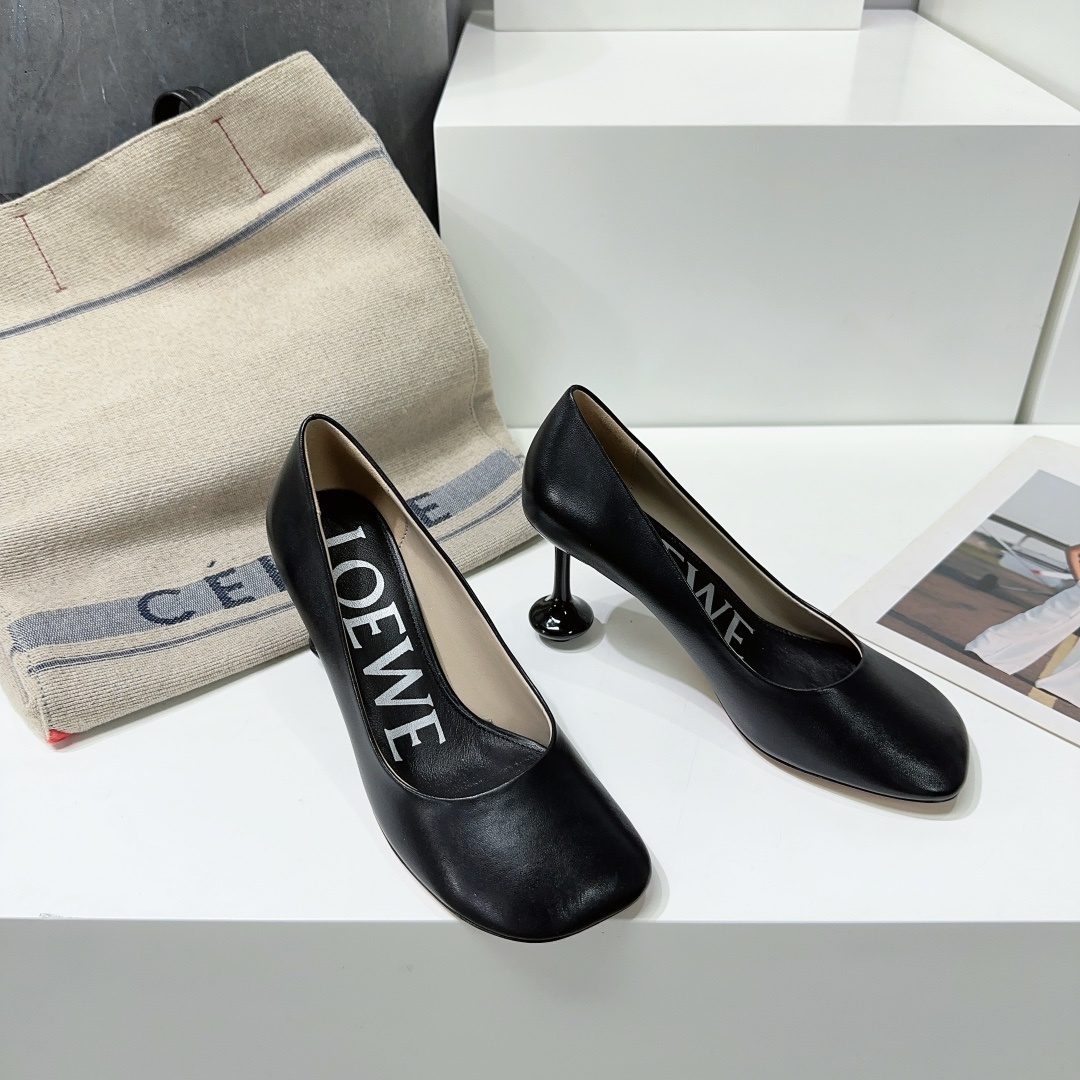 Loewe Black Leather Kitten Heel Pump