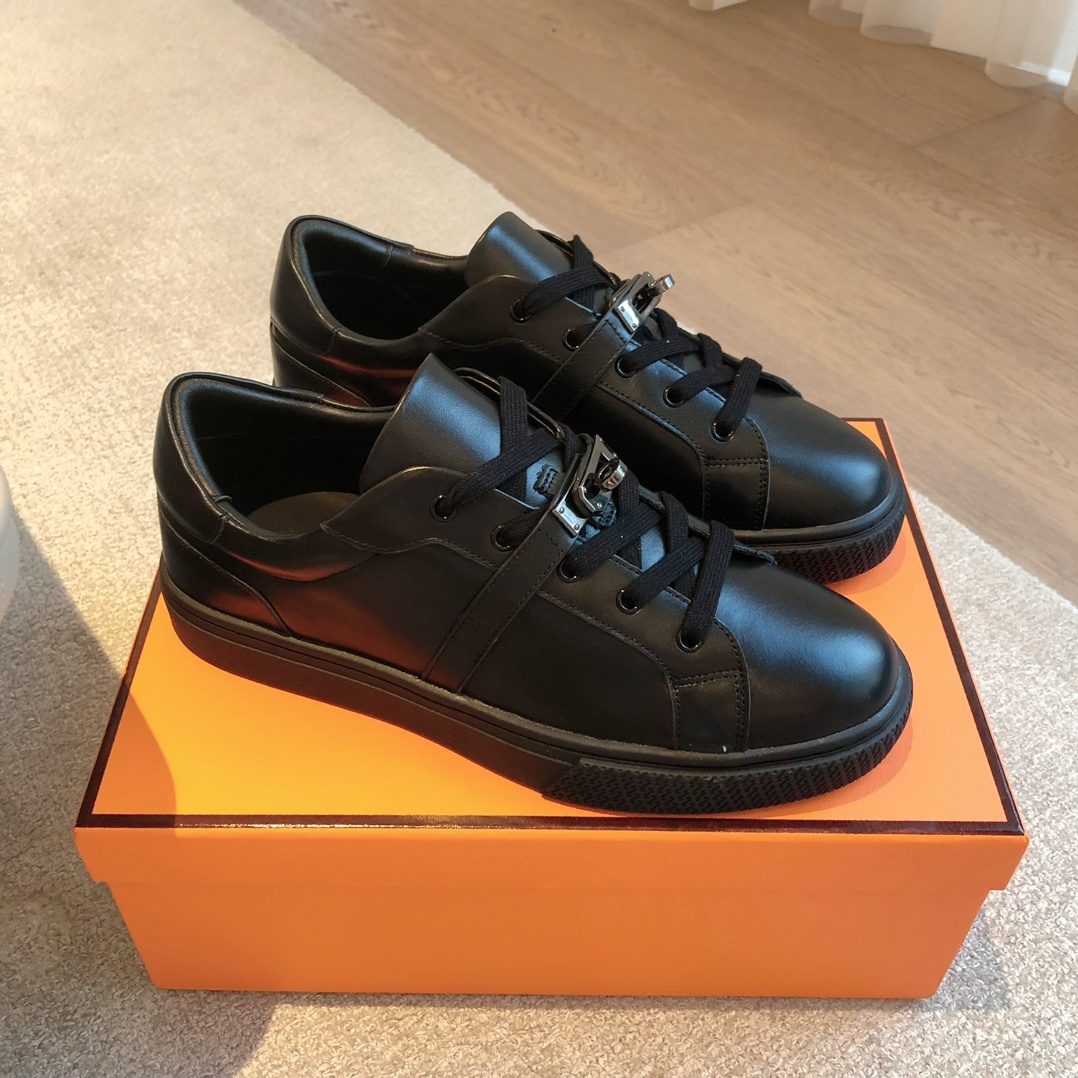 Hermès Black Leather Low-Top Sneakers