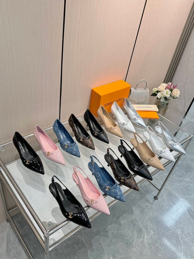 Louis Vuitton Pointed Toe Kitten Heel Pumps