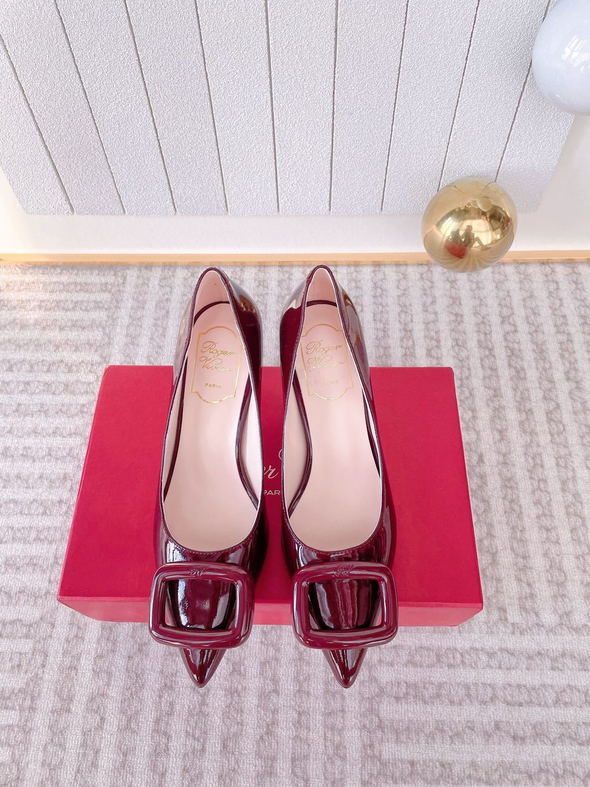 Roger Vivier Buckle Patent Leather Pumps