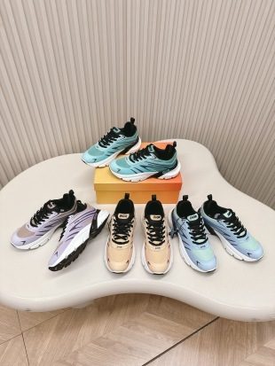 Dior B-Bold Chunky Sneakers Beige Black