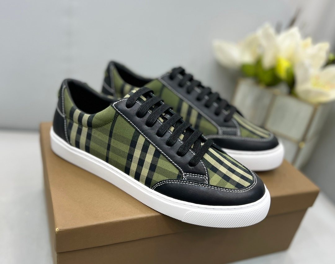 Striped Canvas Lace-Up Sneakers