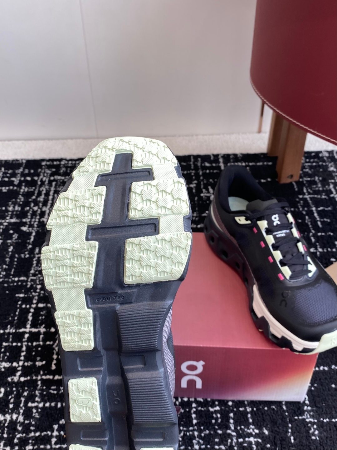 On Running Cloudrunner Hybrid Sneaker