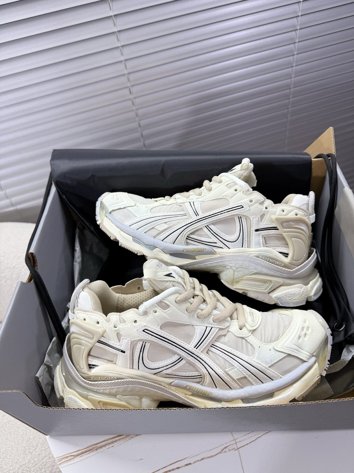 Balenciaga Triple S White Cream
