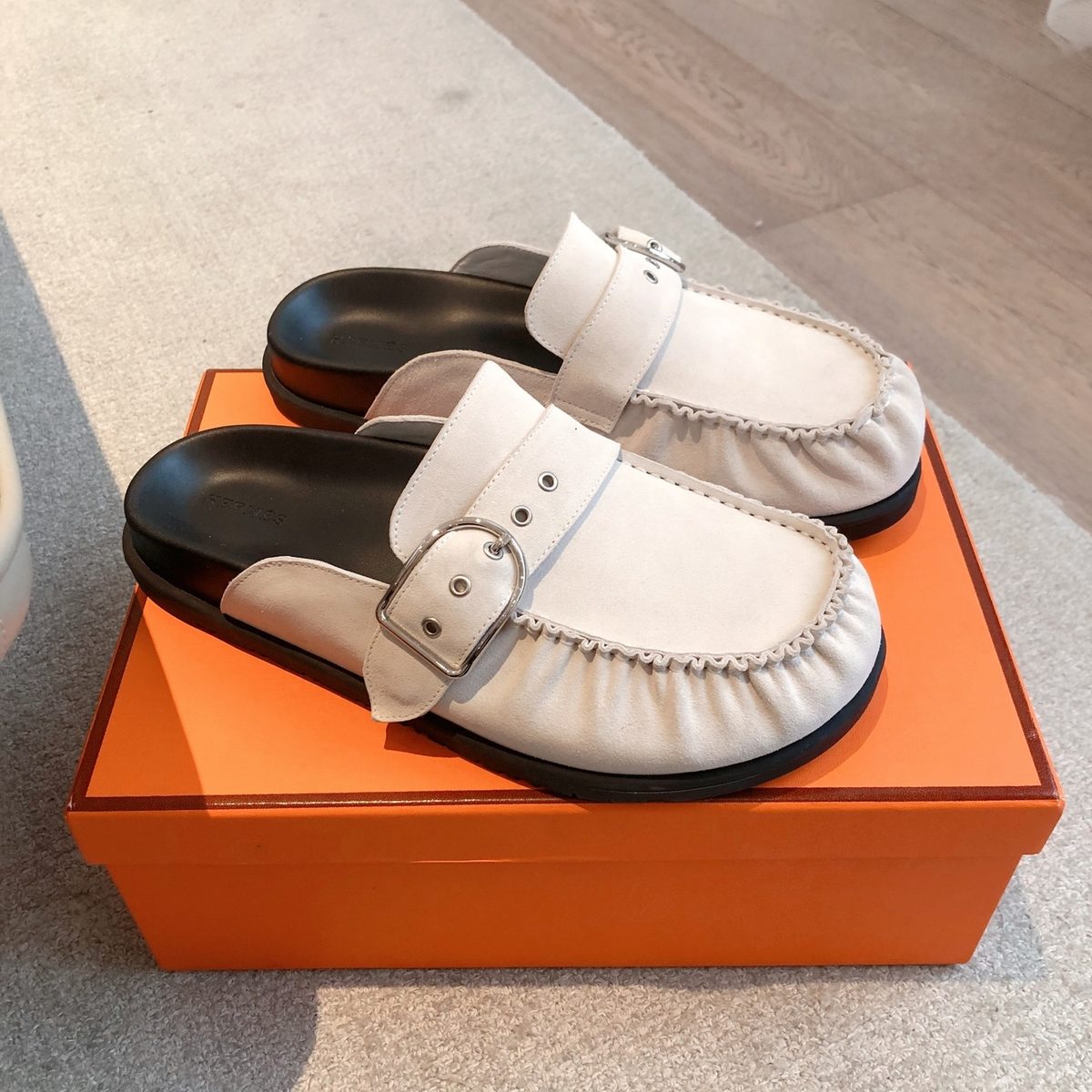 Hermès Buckled Leather Mule Clogs