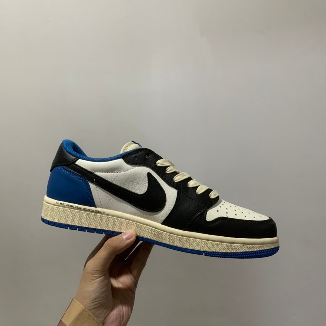 Nike Air Jordan 1 Low Retro Sneaker