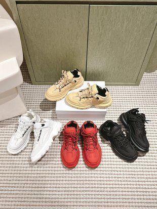 Dior B9S Leather High-Top Sneakers
