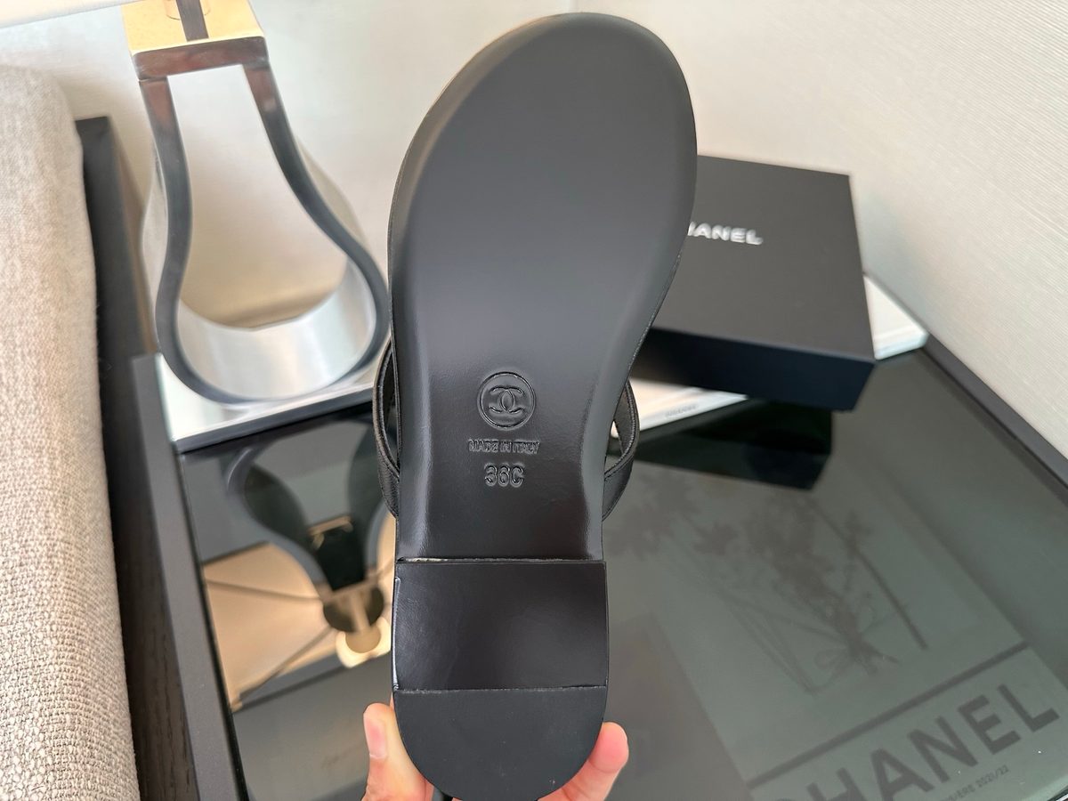 Chanel Black Leather Thong Sandals