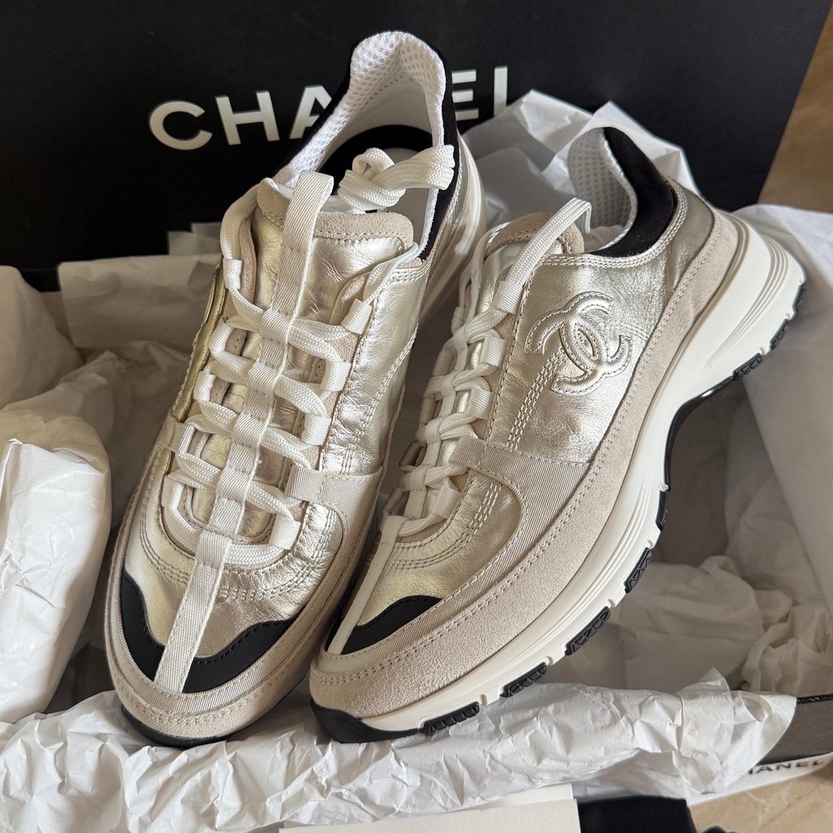 Chanel CC Logo Leather Sneakers