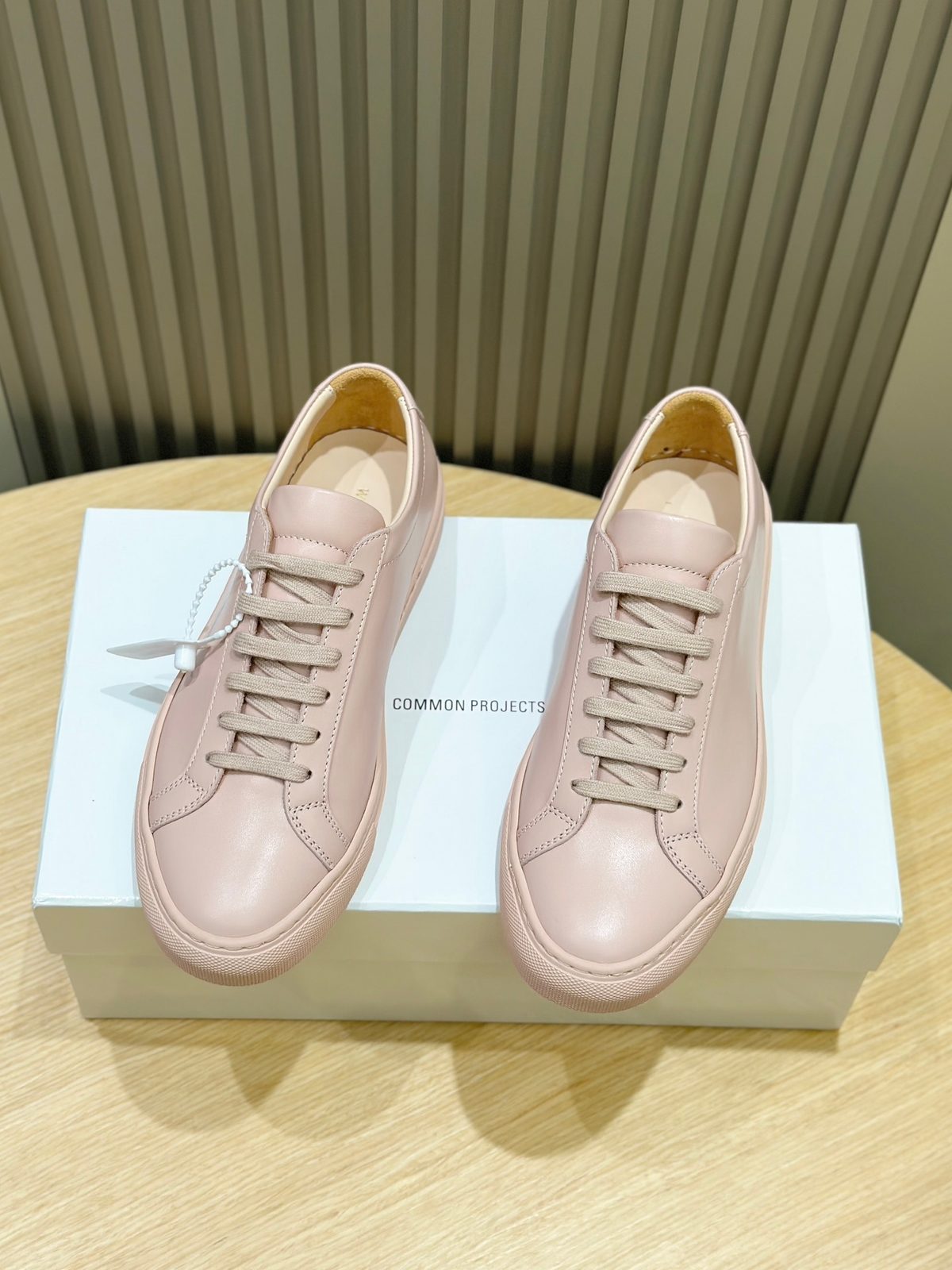 Common Projects Original Achilles Low Sneakers Pink