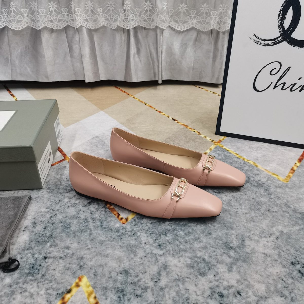 Tomeford Pink Leather Ballet Flats