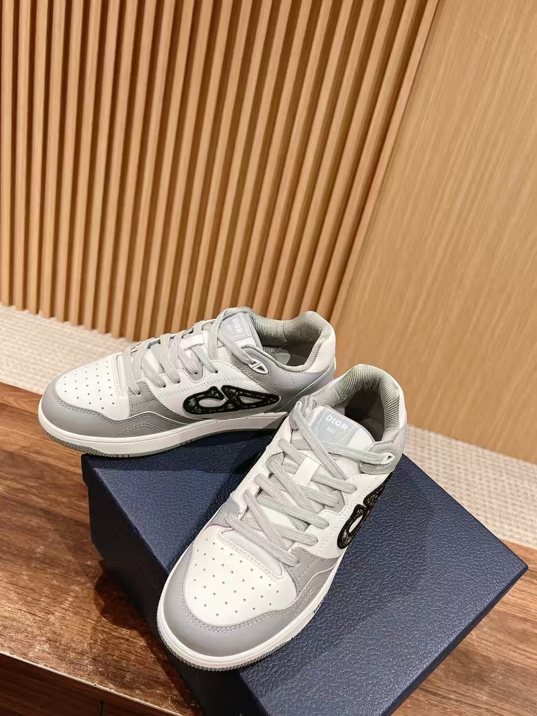 Dior B101 Grey White