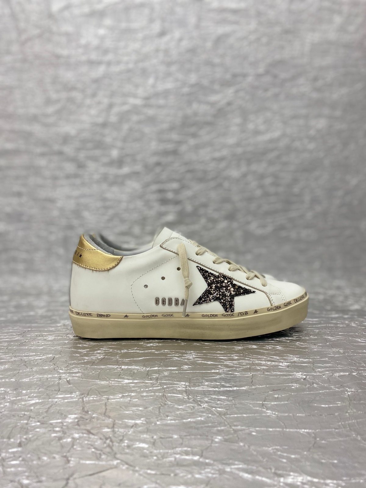 Golden Goose Deluxe Brand Superstar Cream White Black Glitter