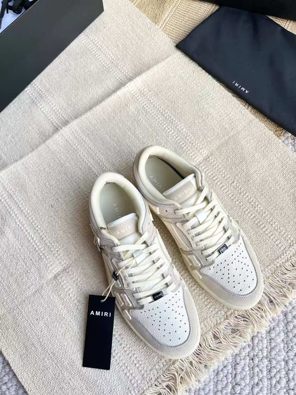 Amiri Low Top White Leather Sneakers