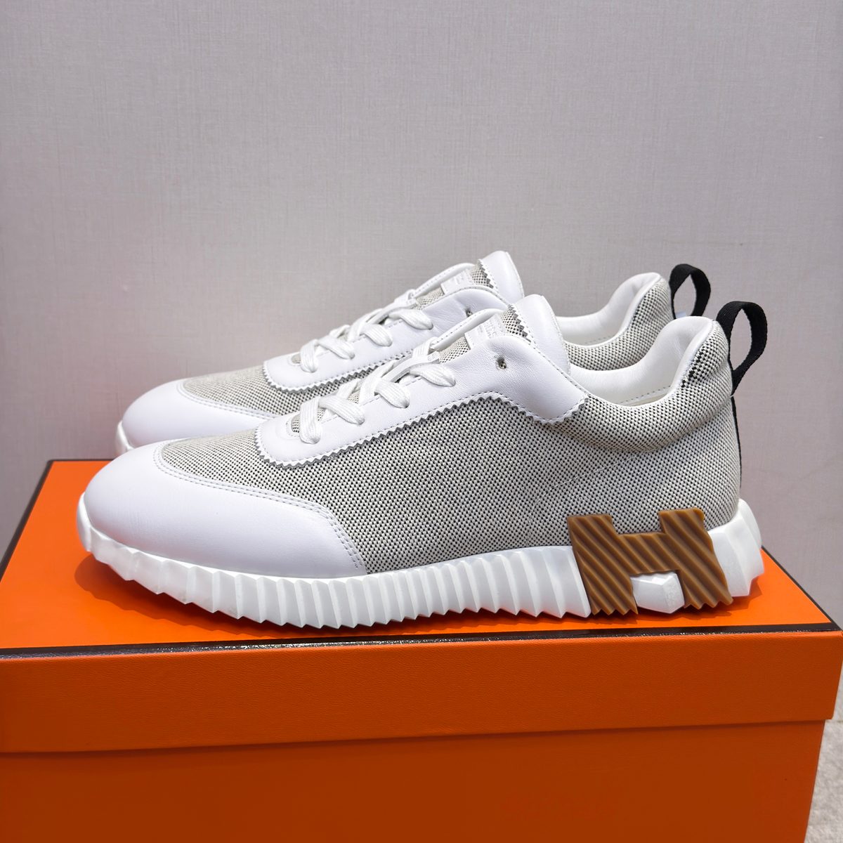 Hermès Mixed Material Low-Top Sneakers