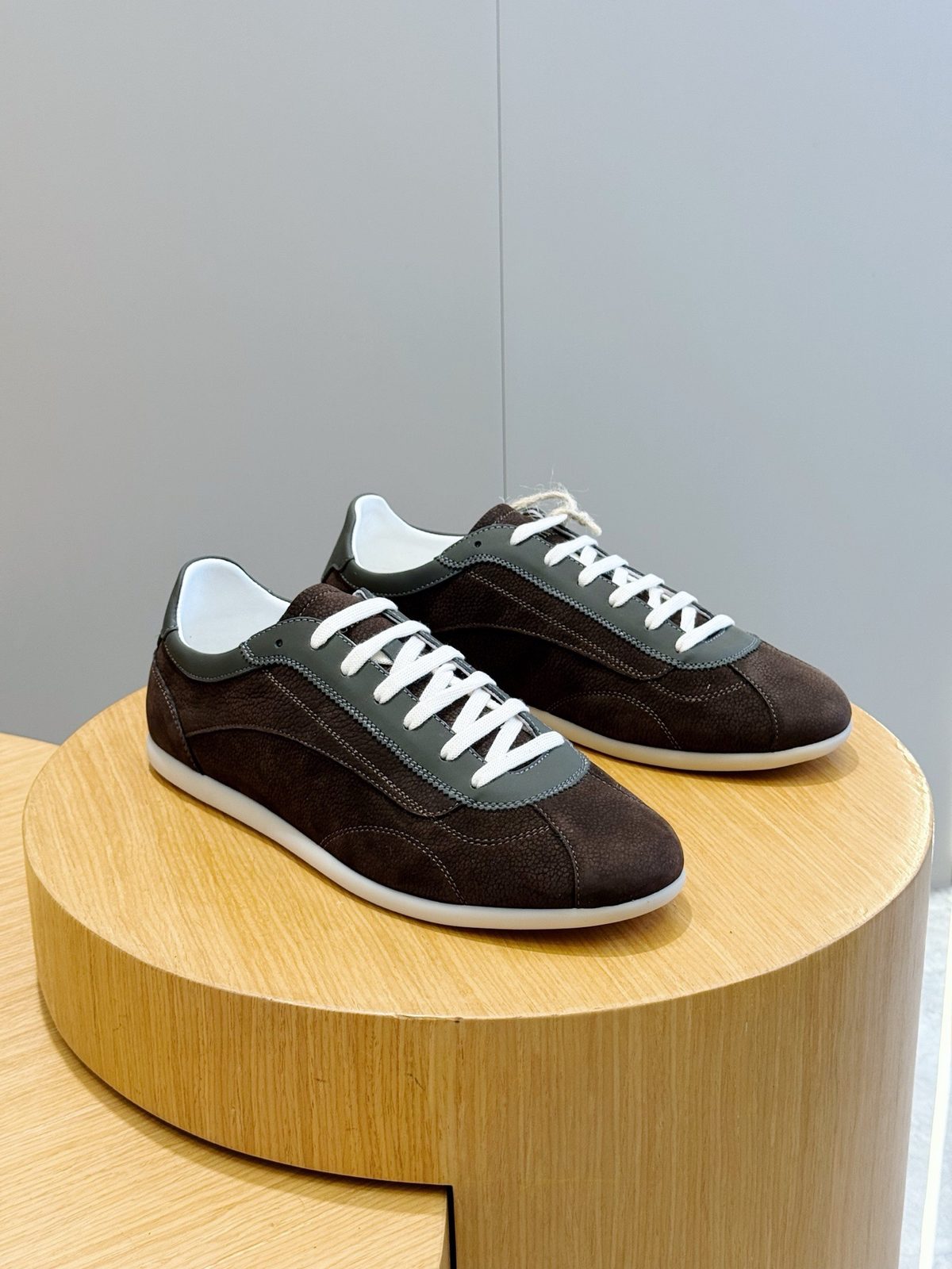 Allo Cucina Suede Leather Sneakers