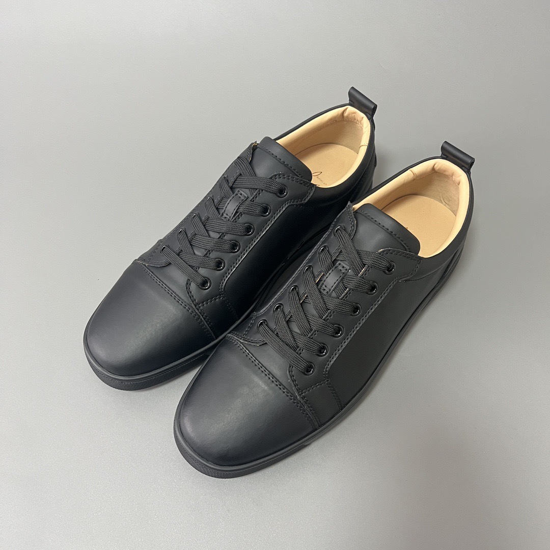 Louboutin Low Top Sneaker Black