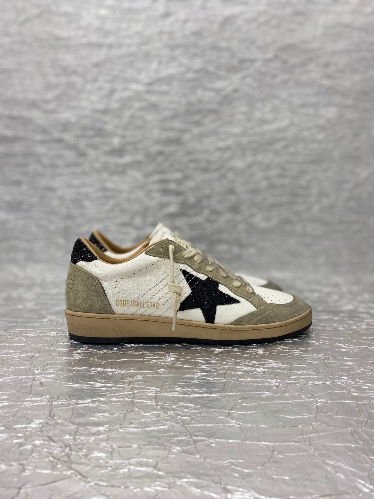 Golden Goose Ball Star White Cream Black