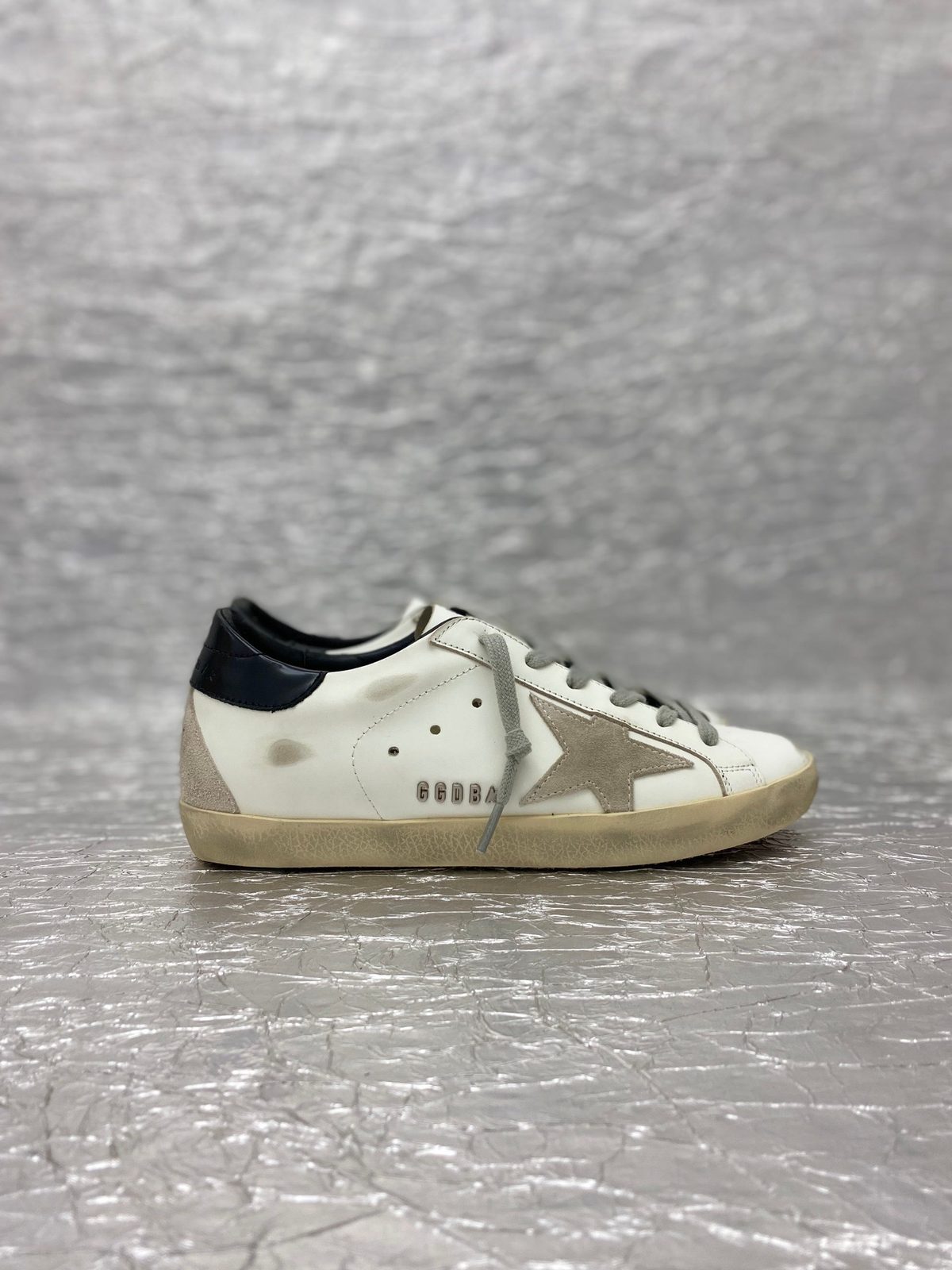 Golden Goose Deluxe Brand Sneakers