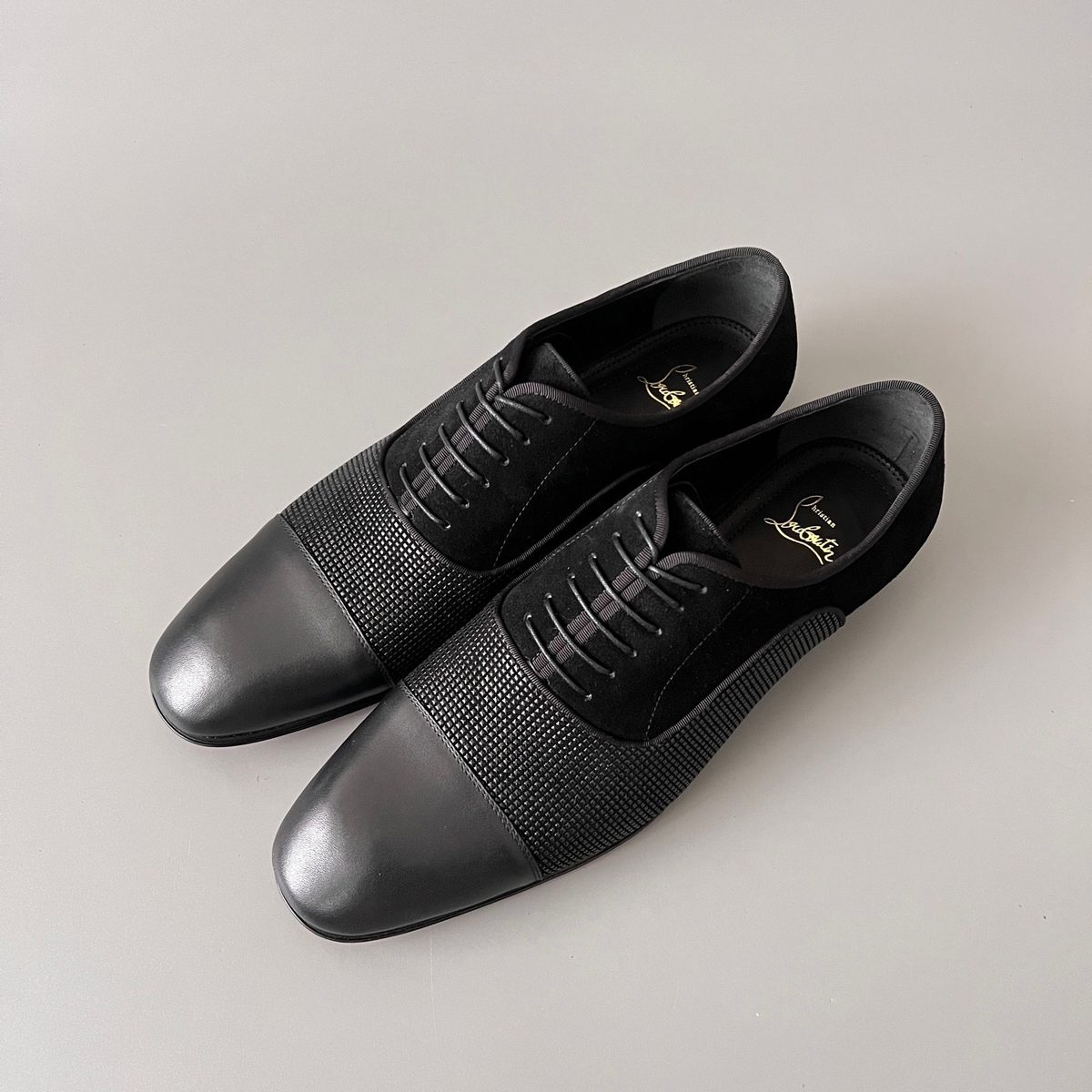 Luxury Men's Oxford Dress Shoes with Textured Vamp