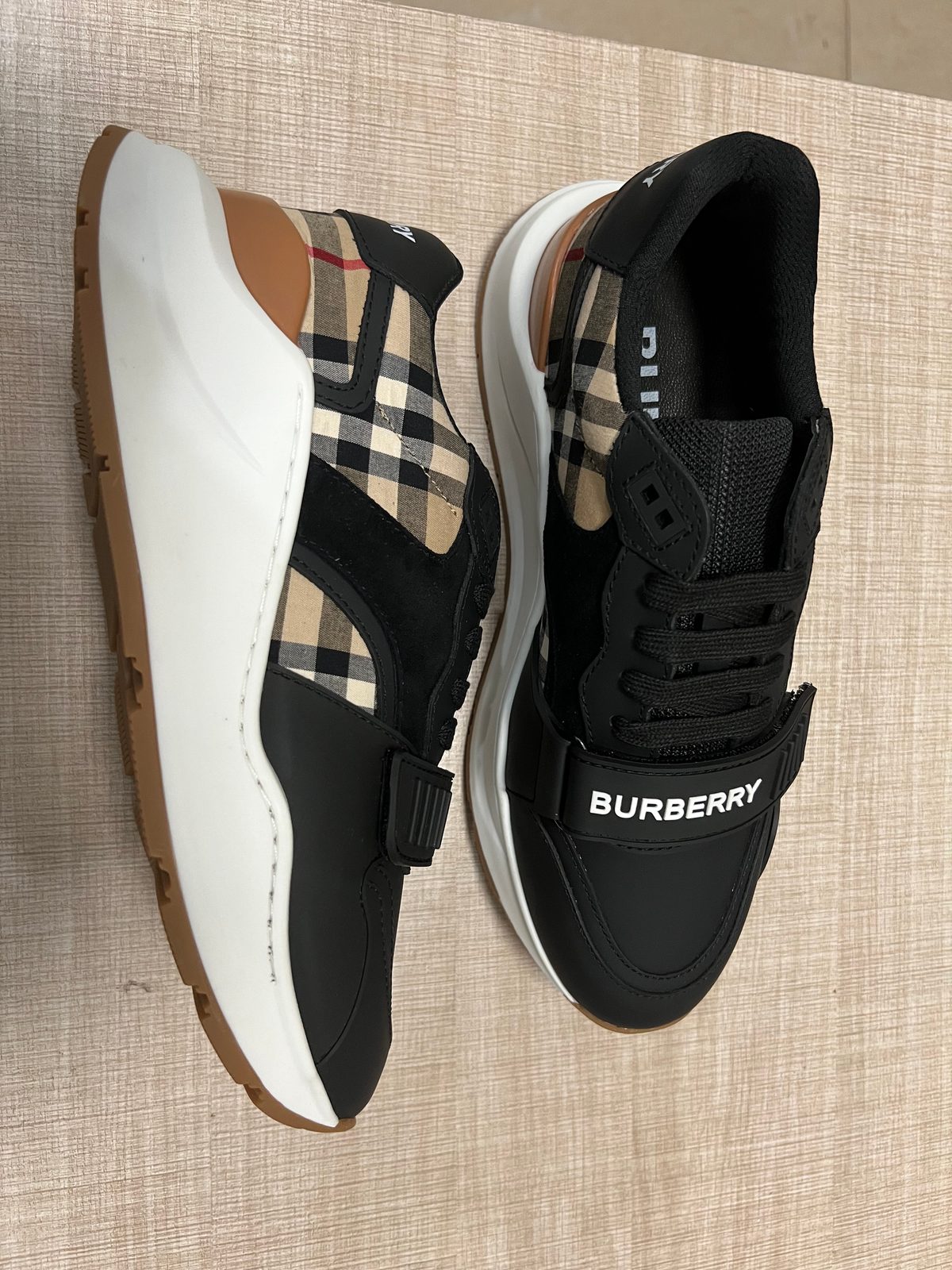 Burberry Check Sneaker Black/Tan