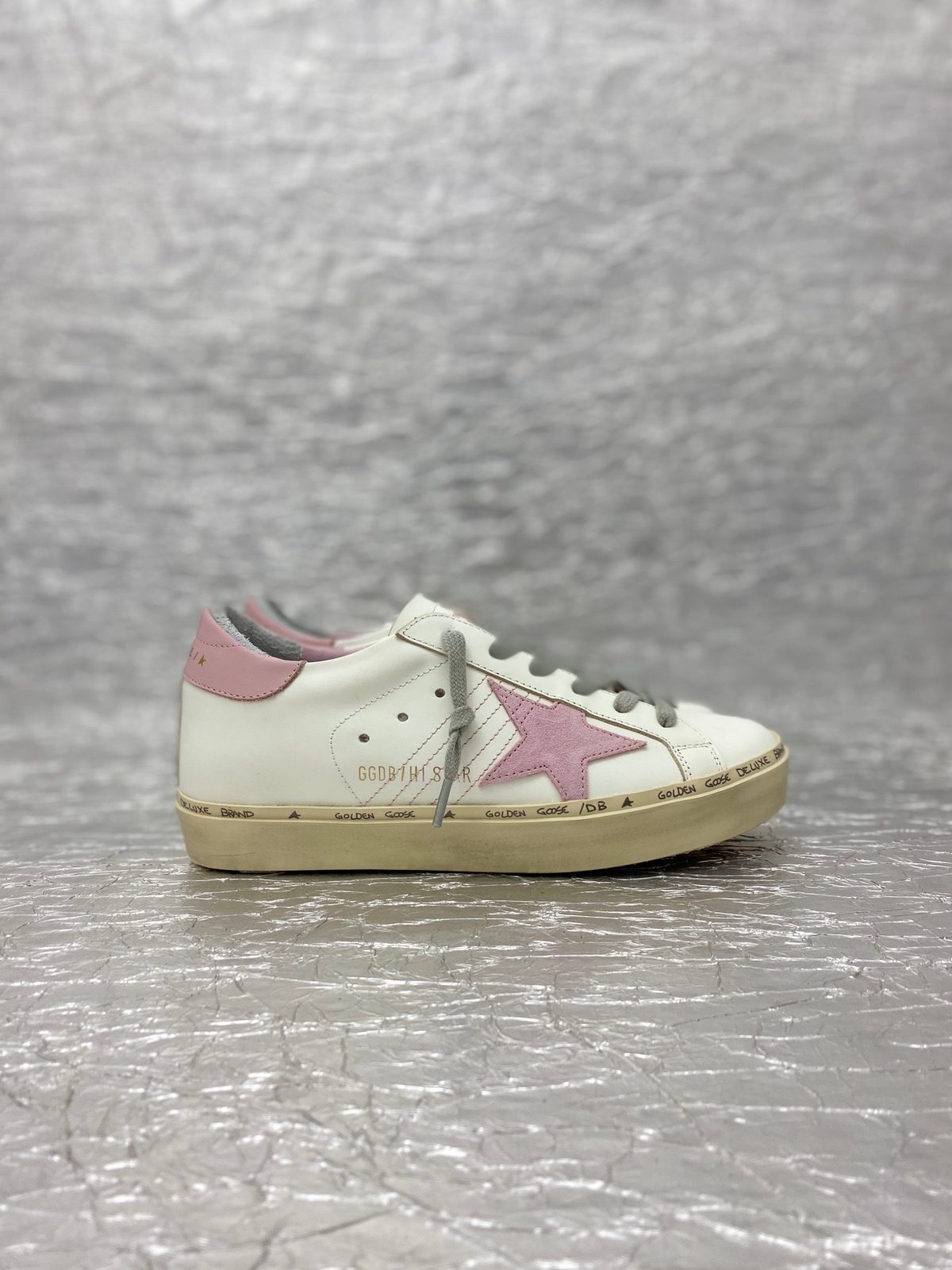 Golden Goose Deluxe Brand Starland Sneakers