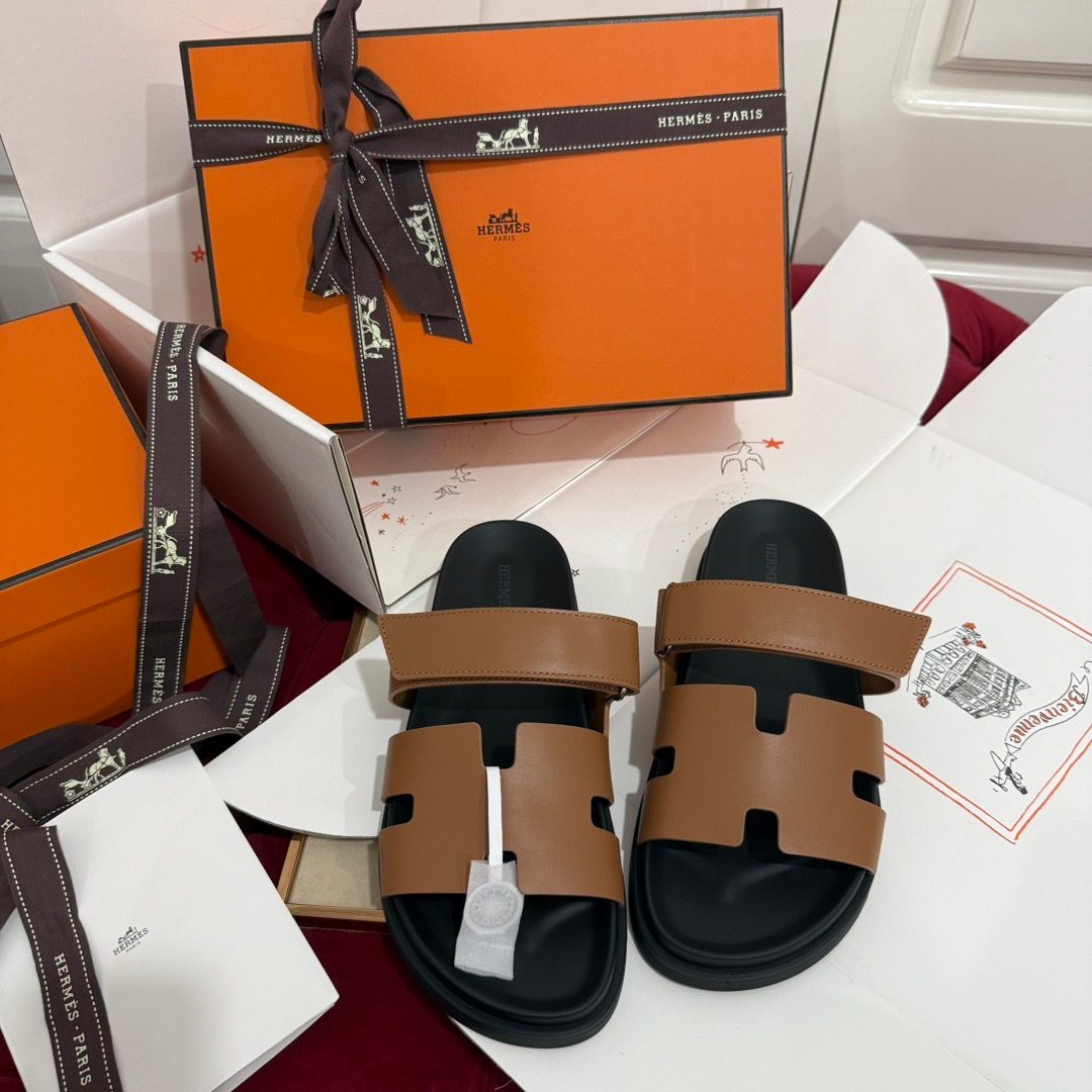 Hermès Chypre Leather Slide Sandals